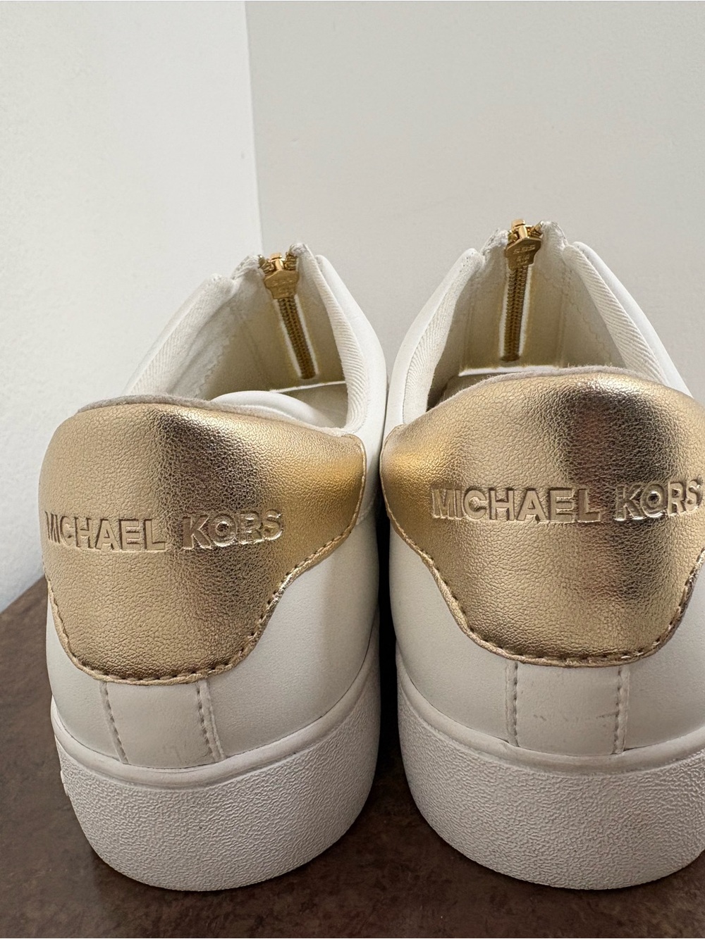 Michael Kors White Gold Zip Slip-On Sneakers Size 8.5 NWOB - Picture 5 of 9
